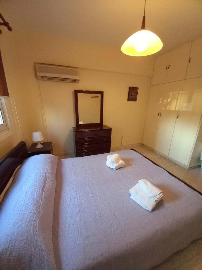 2 Bedroom Apartment Near Finikoudes Larnaca Exterior foto