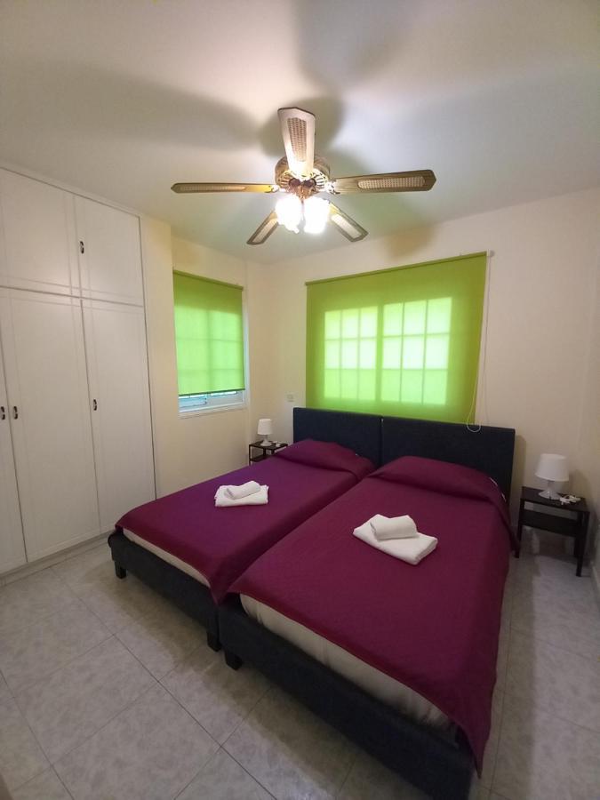 2 Bedroom Apartment Near Finikoudes Larnaca Exterior foto